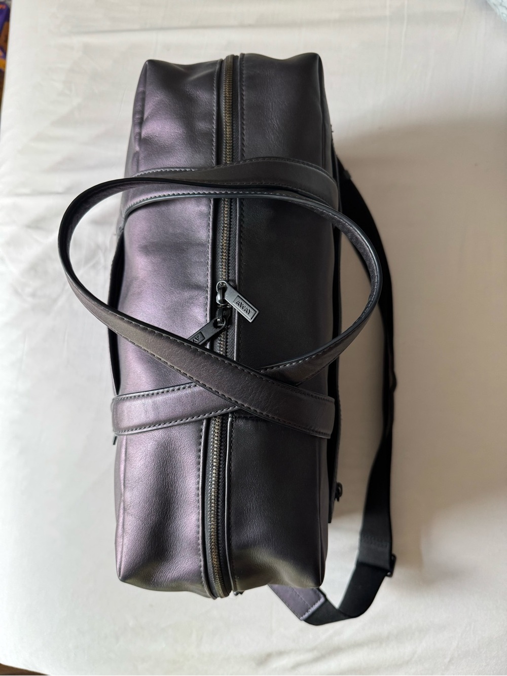 Away The Everywhere Bag Leather Travel Duffle - Solstice Limited Edition - Picture 4 of 9